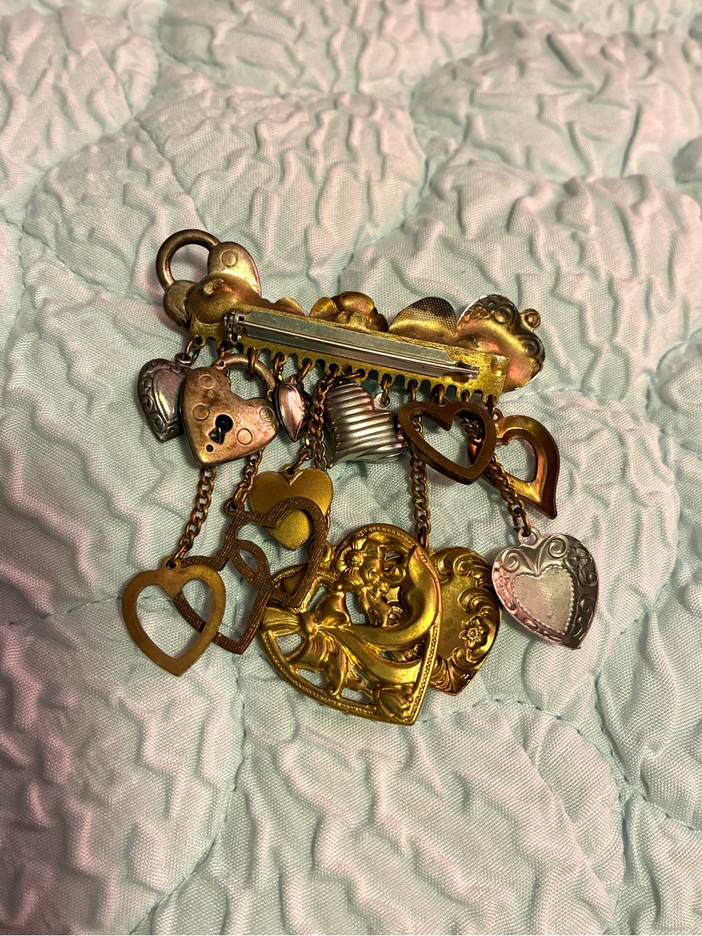 Romantic Vintage Mixed Metal Hearts Brooch - Picture 3 of 5